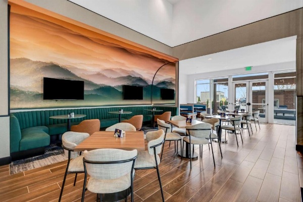 DoubleTree by Hilton Asheville Downtown image 11